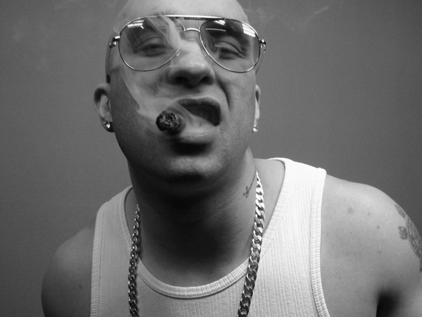 big-sha-ot-gumeni-glavi-do-dmx-patiat-na-edin-ot-bashtite-na-balgarskiia-hip-hop
